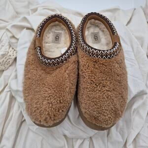 UGG Maxi Curly Shearling TAZZ Platform slipper clogs Slip on Tan Women's size 7
